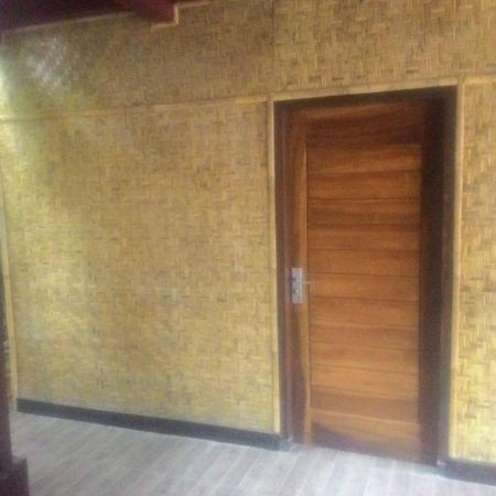 Lima Bintang Otel Gili Trawangan Dış mekan fotoğraf