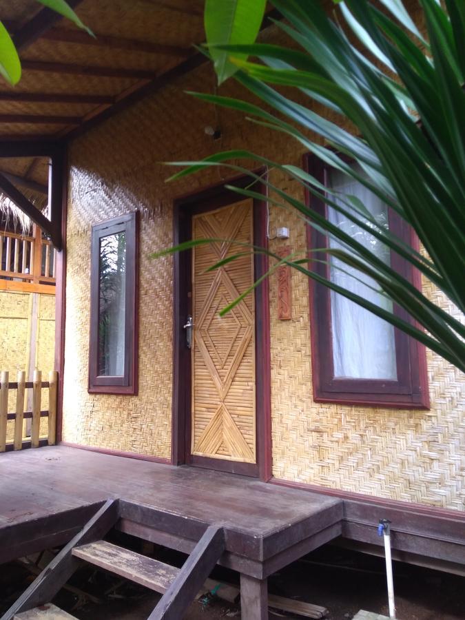 Lima Bintang Otel Gili Trawangan Dış mekan fotoğraf