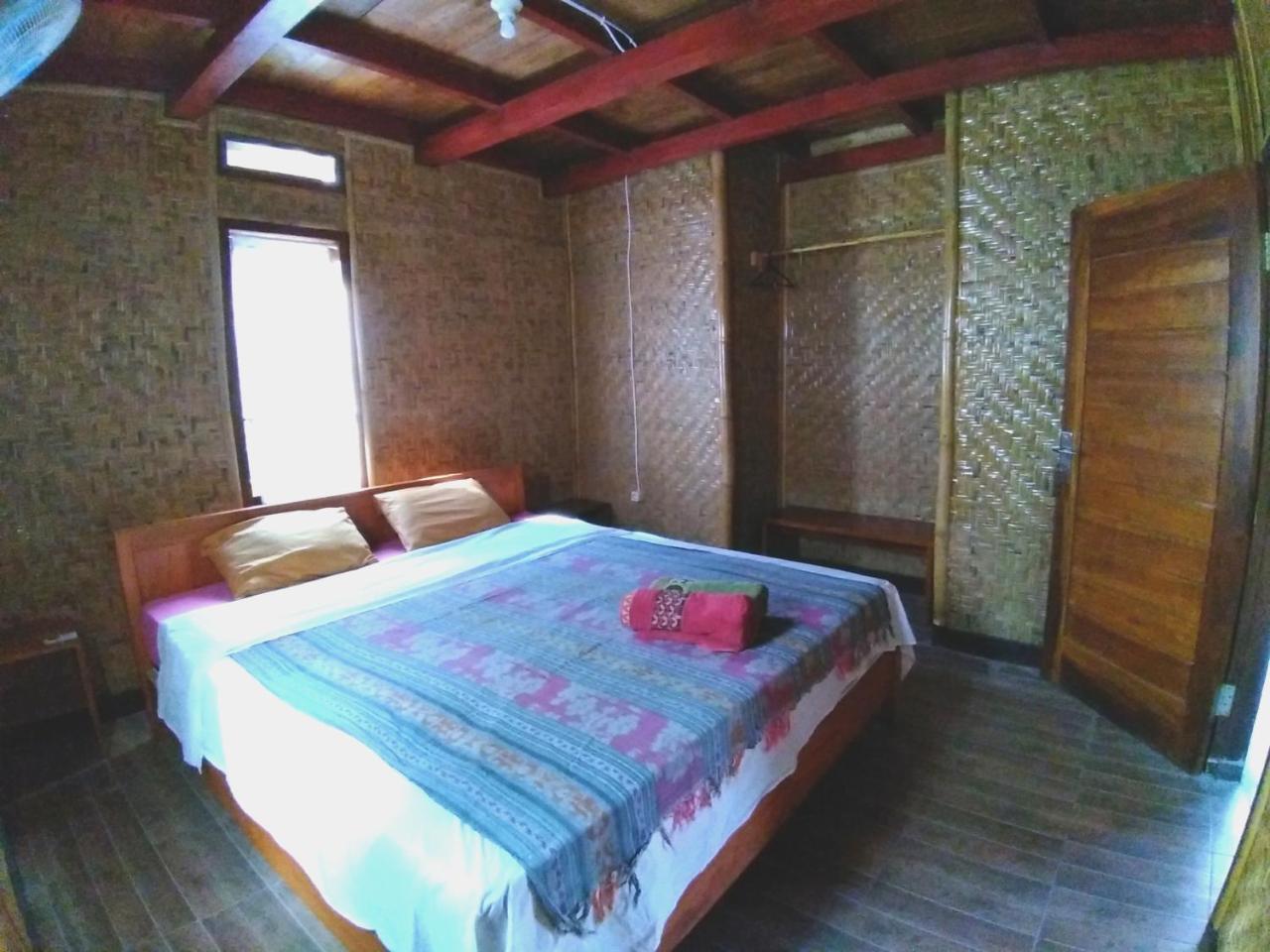 Lima Bintang Otel Gili Trawangan Dış mekan fotoğraf